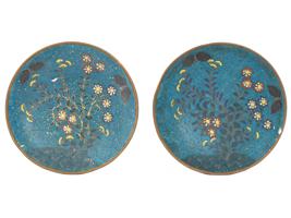 PAIR OF JAPANESE EARLY MEIJI ERA CLOISONNE PLATES