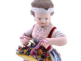 ANTIQUE GERMAN MEISSEN PORCELAIN GIRL FIGURINE