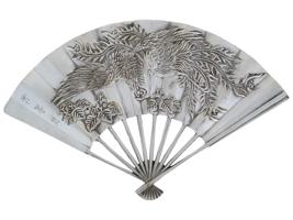 1970S JAPANESE DECORATIVE METAL FAN WITH PHOENIX