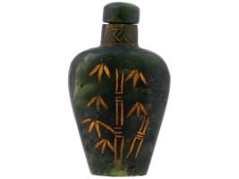 CHINESE HAND CARVED JADE SNUFF BOTTLE WITH STOPPER