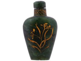 CHINESE HAND CARVED JADE SNUFF BOTTLE WITH STOPPER