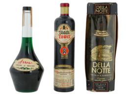 COLLECTION OF ALCOHOL DRINKS IN VINTAGE BOTTLES