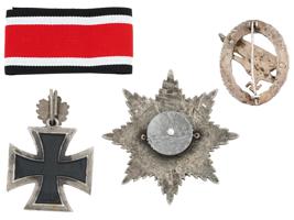 WWII NAZI GERMAN THIRD REICH MILITARY MEDALS SET