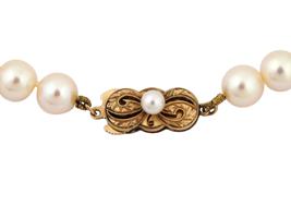 VINTAGE MIKIMOTO 18K GOLD CLASP PEARL NECKLACE