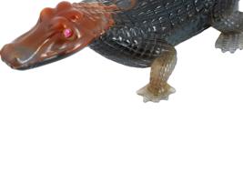 RUSSIAN CARVED AGATE FIGURINE OF AN ALLIGATOR