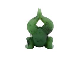 RUSSIAN CARVED JADE GEMSTONE FIGURINE OF A FROG