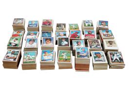 LARGE COLLECTION OF 1989 BOWMAN BASEBALL CARDS