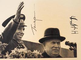 VINTAGE SOVIET PHOTO KHRUSHCHEV GAGARIN AUTOGRAPHED