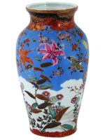 ANTIQUE JAPANESE MEIJI PERIOD COLORED PORCELAIN VASE