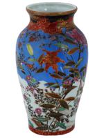 ANTIQUE JAPANESE MEIJI PERIOD COLORED PORCELAIN VASE