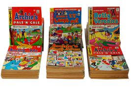 LARGE COLLECTION ARCHIE CARTOON COMICS MAGAZINES