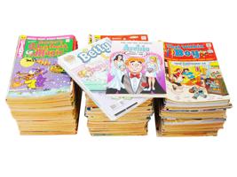 LARGE COLLECTION OF ARCHIE ILLUSTRATION COMICS BOOKS