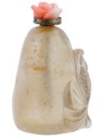 ANTIQUE CHINESE CRYSTAL SNUFF BOTTLE WITH CORAL TOP
