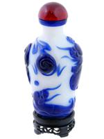 CHINESE BLUE WHITE PEKING GLASS SNUFF BOTTLE W STAND