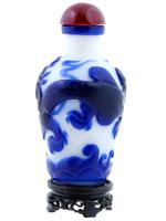 CHINESE BLUE WHITE PEKING GLASS SNUFF BOTTLE W STAND