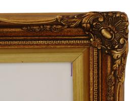 ANTIQUE RECTANGULAR FORM VICTORIAN GILT WOOD FRAME