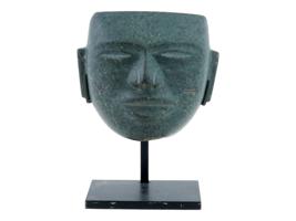 ANCIENT MESOAMERICAN OLMEC HEAD OF DARK GREEN STONE