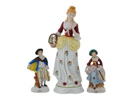 PORCELAIN FIGURINES F OCCUPIED JAPAN 1945 TO 1952