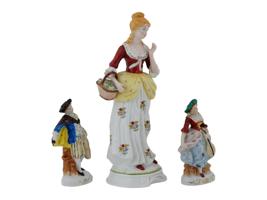 PORCELAIN FIGURINES F OCCUPIED JAPAN 1945 TO 1952