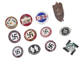 GROUP OF 12 GERMAN WWII PINS AND BADGES