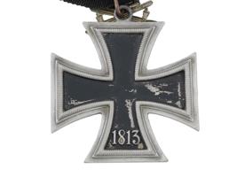 GERMAN WWII KNIGHTS CROSS W OAK LEAVES AND SWORDS