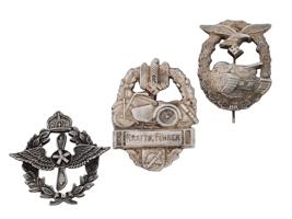 GROUP OF 3 GERMAN WWI AND WWII BADGES