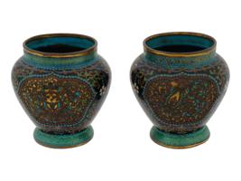 PAIR OF RARE ANTIQUE JAPANESE VASES FROM MEIJI