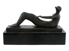 RECLINING FIGURE BRONZE SCULPTURE BY HENRY MOORE