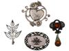 COLLECTION OF ASSORTED FLORAL SILVER PEARLS BROOCHES PIC-0