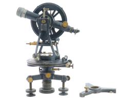 19TH C GERMAN THEODOLITE FOR LAND MEASUREMENTS