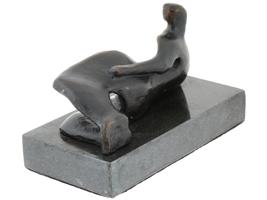 RECLINING FIGURE BRONZE SCULPTURE BY HENRY MOORE