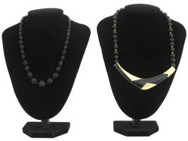 LOT OF FAUX BLACK ONYX COSTUME JEWELRY NECKLACES