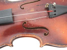 AFTER ANTONIUS STRADIVARIUS WOODEN VIOLIN IN CASE