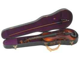 AFTER ANTONIUS STRADIVARIUS WOODEN VIOLIN IN CASE