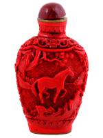 ANTIQUE CHINESE CARVED CINNABAR SNUFF BOTTLE