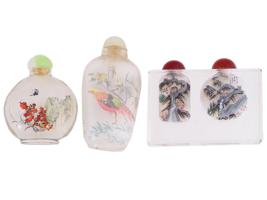 VINTAGE CHINESE REVERSE HAND PAINTED SNUFF BOTTLES