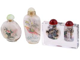 VINTAGE CHINESE REVERSE HAND PAINTED SNUFF BOTTLES