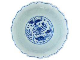 ANTIQUE CHINESE MING XUANDE BLUE WHITE PORCELAIN BOWL