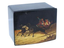 RUSSIAN VISHNYAKOV LACQUER TRINKET BOX LATE 19TH C