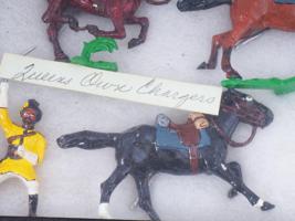 ANTIQUE TOY SOLDIERS BRITISH INDIAN RIDERS ON HORSES