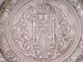 VINTAGE SPANISH SILVER PLATE WITH COAT OF ARMS