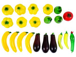 LARGE COLLECTION OF GLASS FRUITS AND VEGETABLES