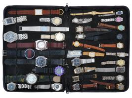 LOT OF VINTAGE MENS AND WOMENS WRISTWATCHES