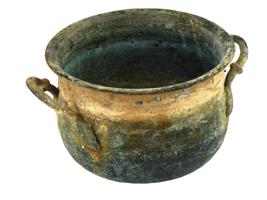 ANCIENT ROMAN PERIOD BRONZE POT WITH TWO HANDLES