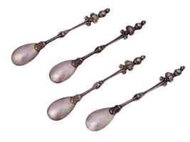 SET OF FOUR ANTIQUE EUROPEAN TEA SPOONS