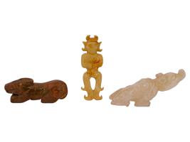 LOT OF CHINESE HAND CARVED JADE AMULET FIGURINES