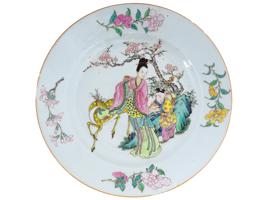 ANTIQUE QING CHINESE FAMILLE ROSE PORCELAIN PLATE