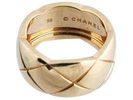 CHANEL 18K GOLD COCO CRUSH BAND RING IN A BOX