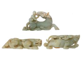 ANTIQUE 19TH CHINESE JADE FIGURINES OF MYTHICAL ANIMALS