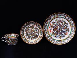 ANTIQUE CHINESE CANTON EXPORT PORCELAIN TABLEWARE